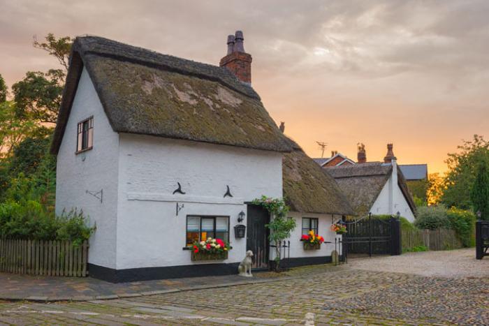 Historic Thatched Cottage, Churchtown, Southport